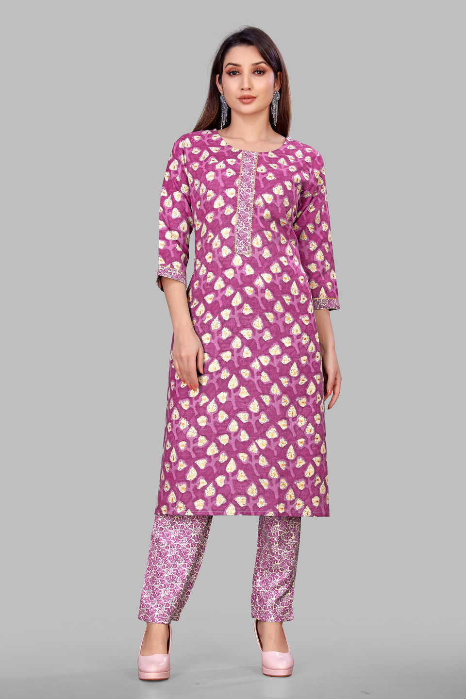 SUNDARNAARI Pink Printed Cotton Blend Kurta Pyjama Set for Women| Stylish & Comfortable | Perfect for Weddings & Festivals