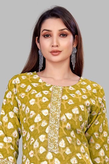 SUNDARNAARI Yellow Printed Cotton Blend Kurta Pyjama Set for Women - Stylish and Comfortable Traditional Wear