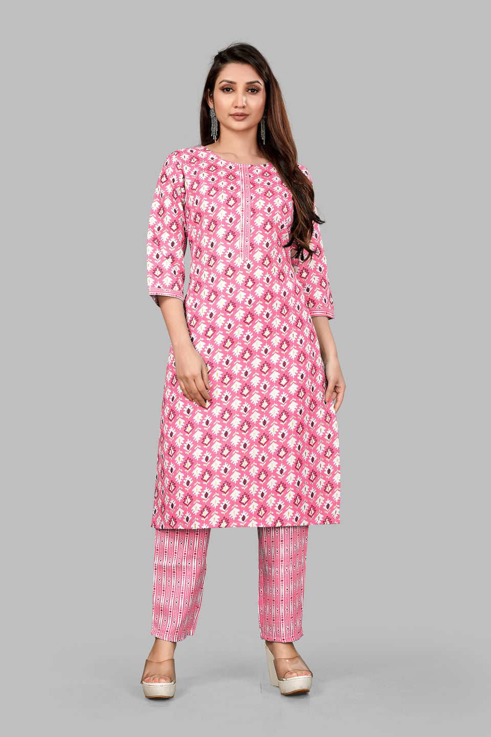 SUNDARNAARI Grey Printed Cotton Blend Kurta Pyjama Set for Women - Stylish & Comfortable Traditional Wear