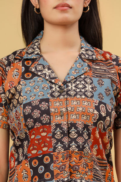 Women Printed Cotton Blend Casual Shirt with Collar Neck & Short Sleeves