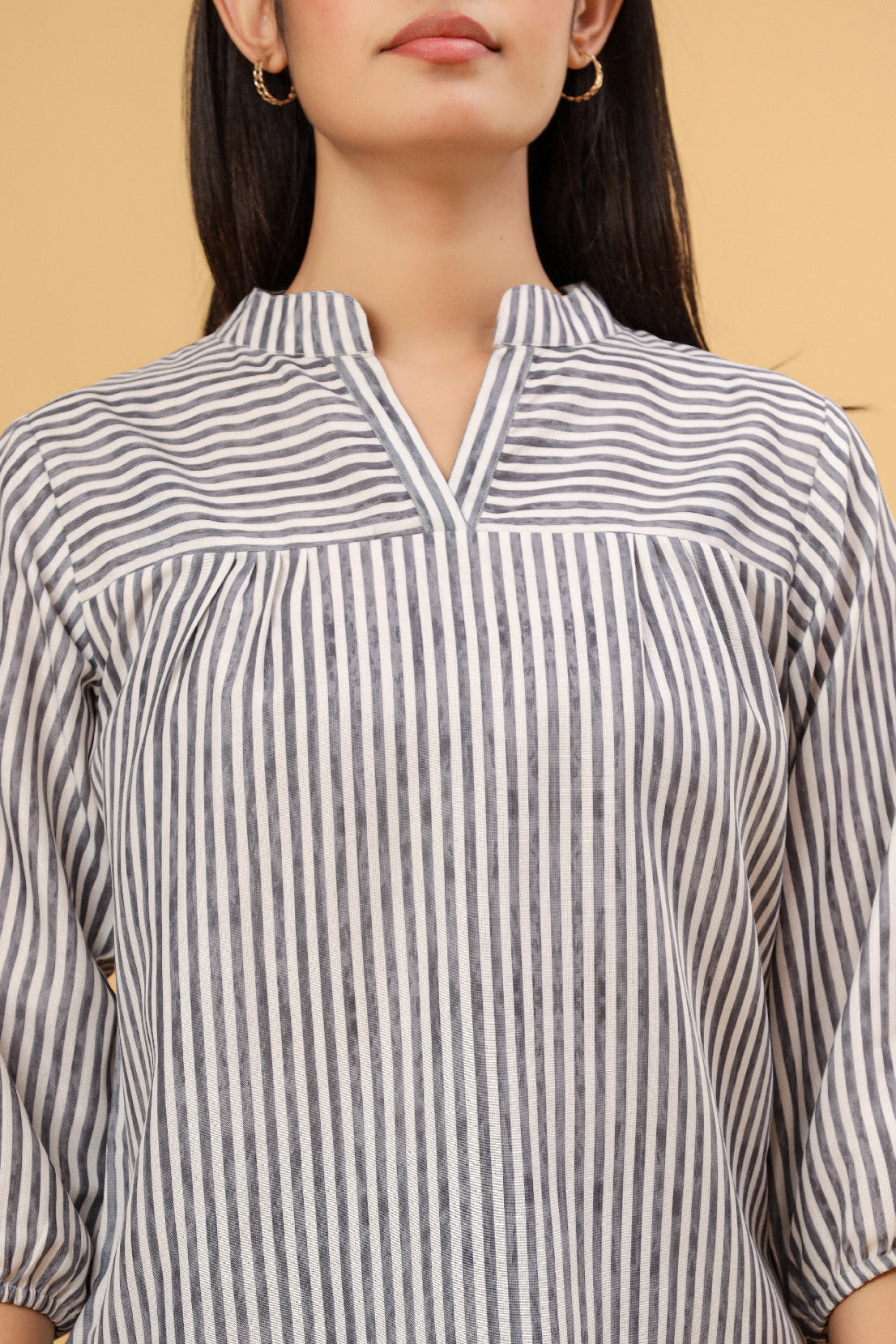 Women Printed Cotton Blend Top with Chinese Collar & 3/4 Sleeves