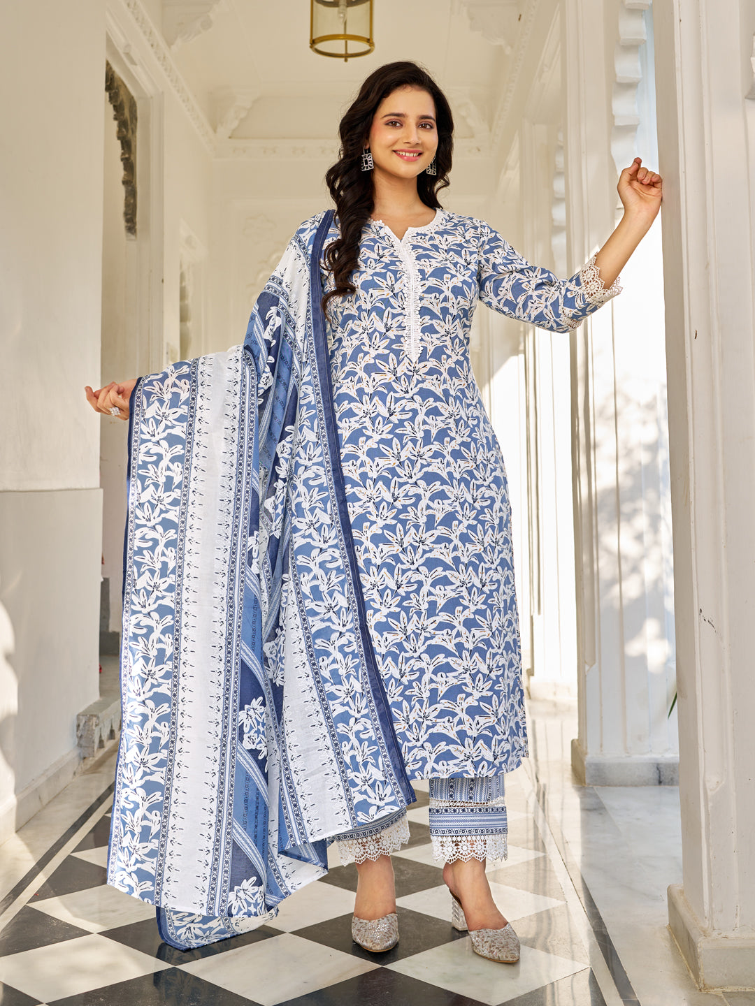 Blue  Cotton Blend Kurta Set Printed by Vibe Vision