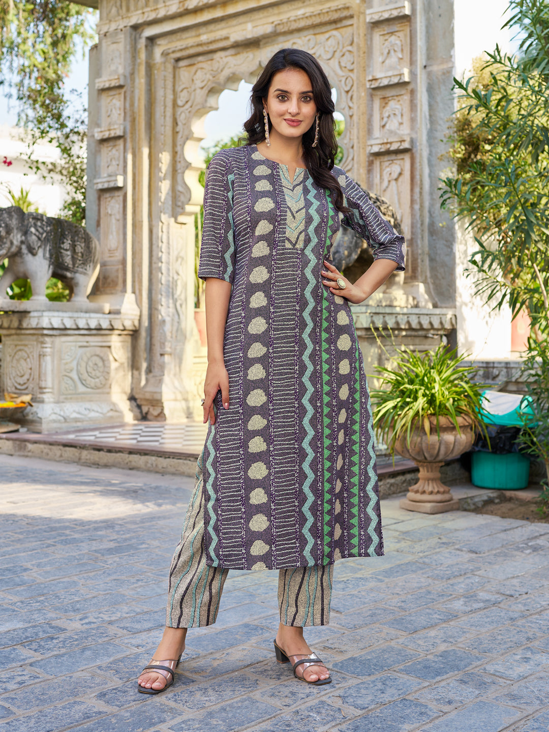 Grey  Cotton Blend Kurta Set Printed by Vibe Vision