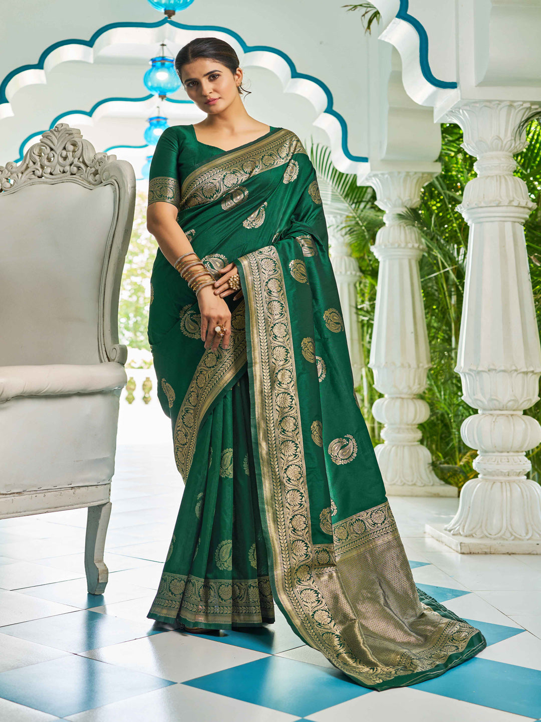 Swornof Womens Silk Saree with Zari Woven Saree With Blouse Piece - Green