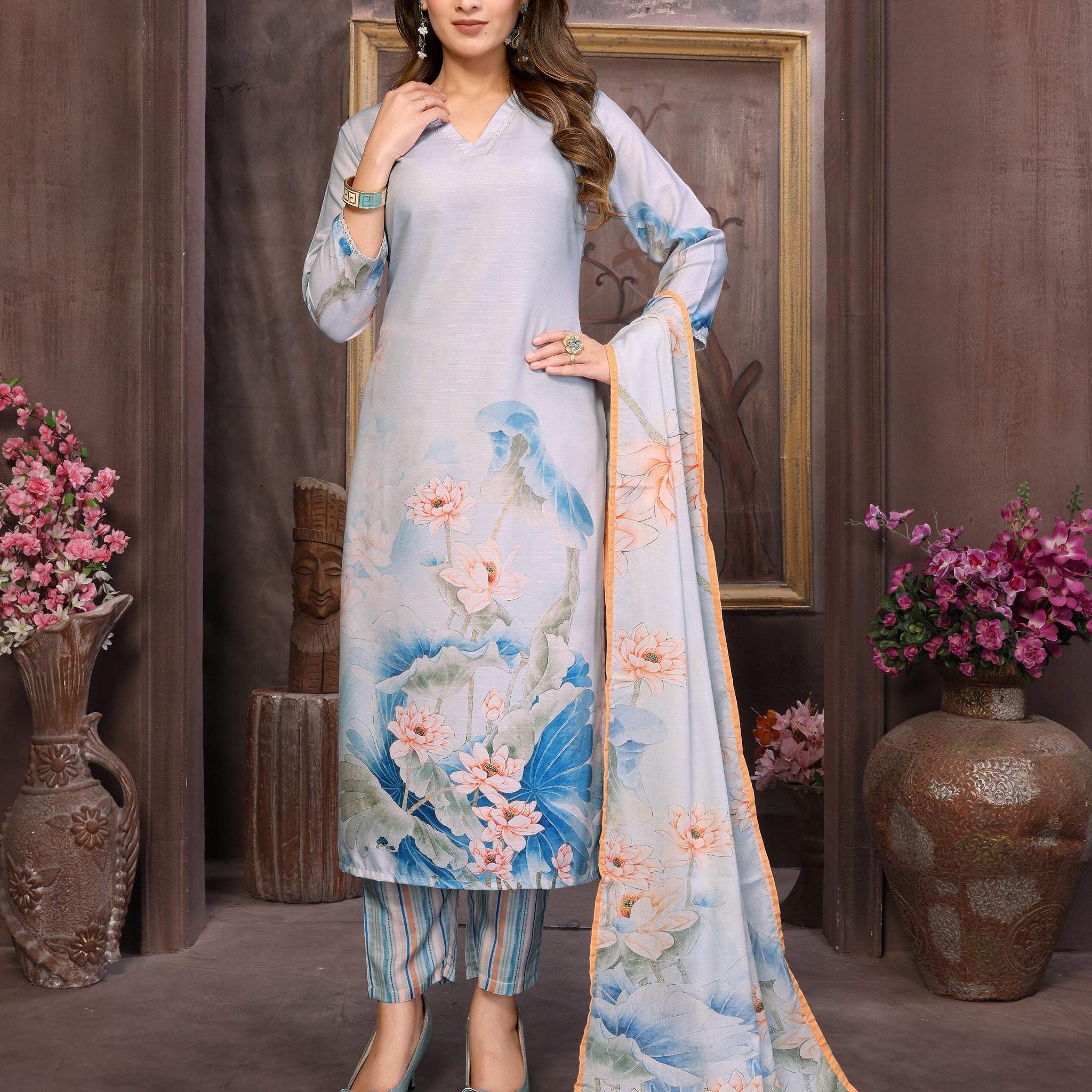 SUNDARNAARI Sky Blue Kurta Set for Women - Digital Print Viscose Rayon, Stylish & Comfortable, Ideal for Casual & Festive Occasions