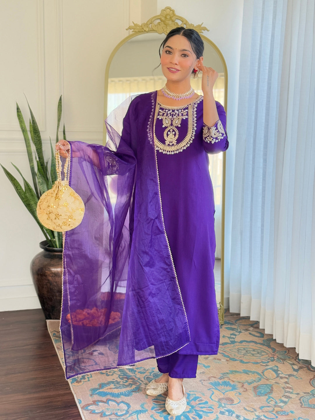 Women Purple Embroidered Kurta
