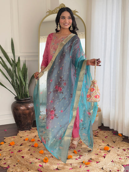 Women Pink Embroidered Kurta w