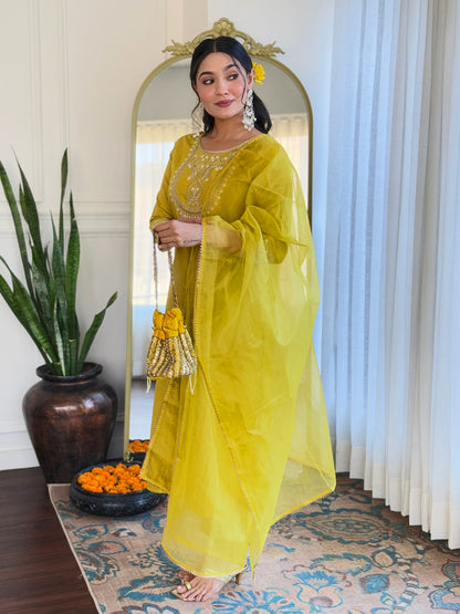 Women Yellow Embroidered Kurta