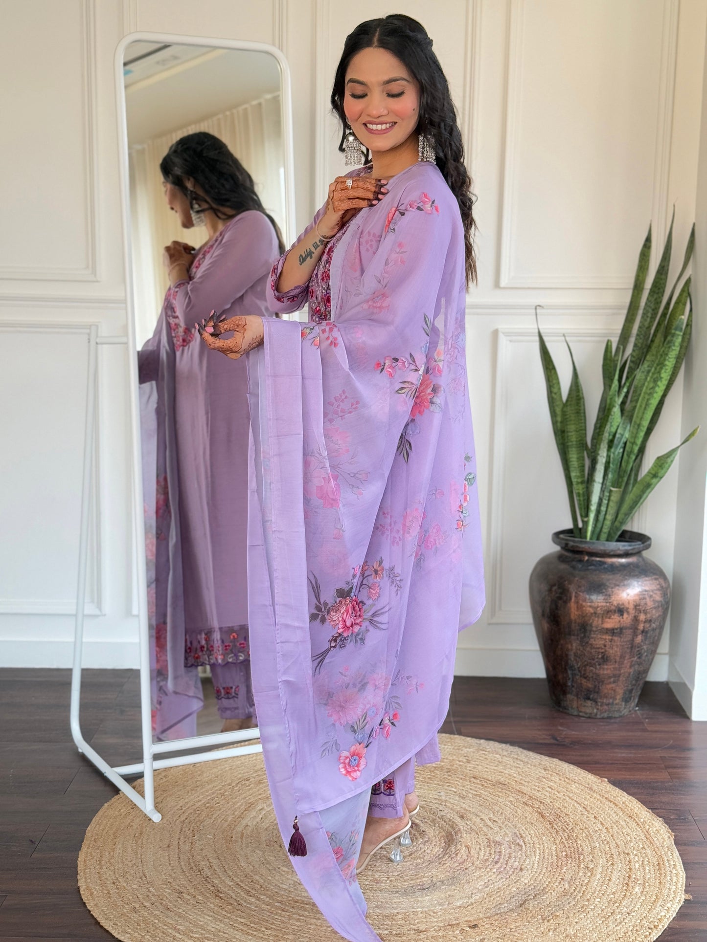 Women Lavender Embroidered Kurti