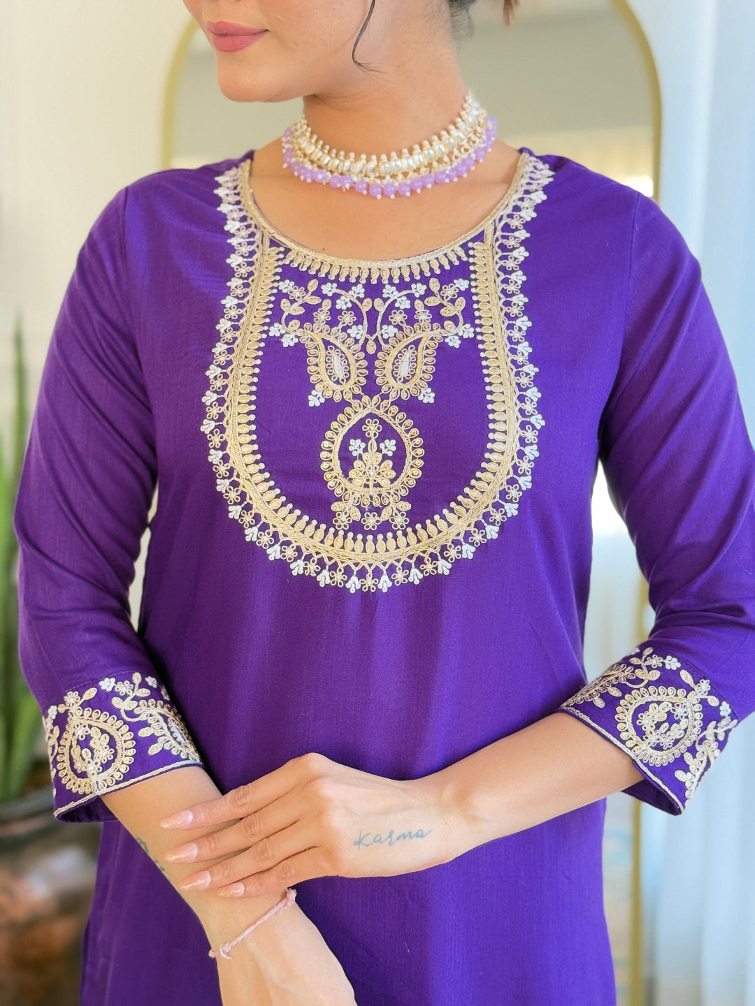 Women Purple Embroidered Kurta