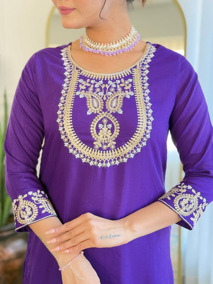 Women Purple Embroidered Kurta