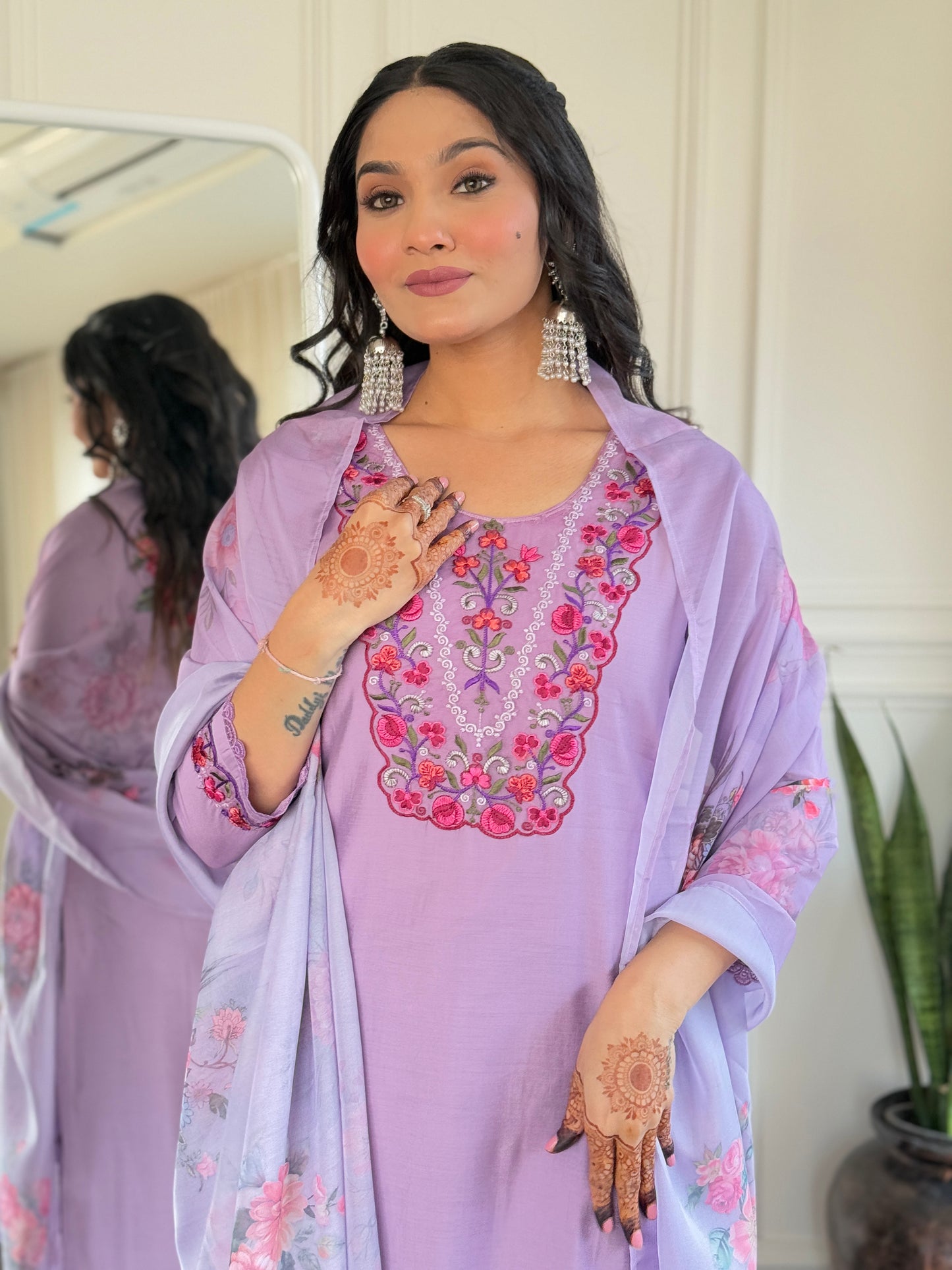 Women Lavender Embroidered Kurti