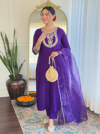 Women Purple Embroidered Kurta