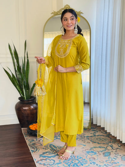 Women Yellow Embroidered Kurta