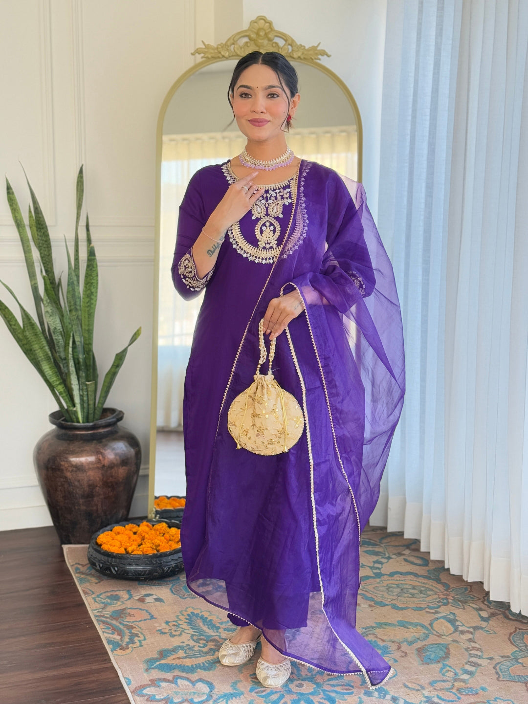Women Purple Embroidered Kurta