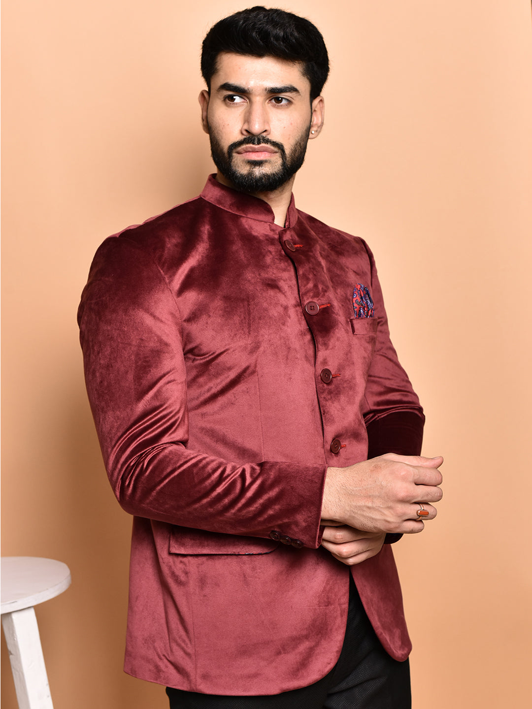 BOWLIFESTYLE Maroon Velvet Solid Blazer