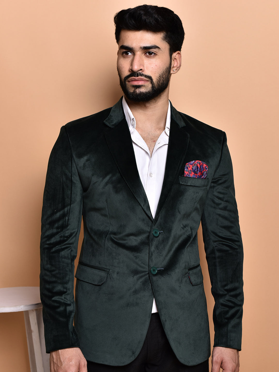 BOWLIFESTYLE Dark Green Velvet Solid Blazer