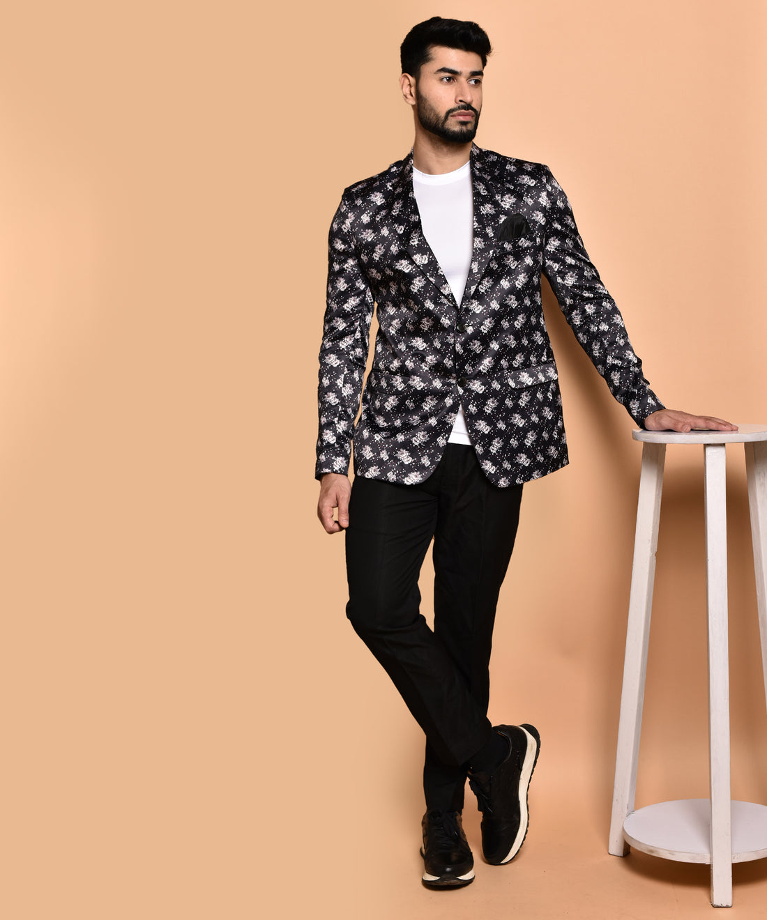 BOWLIFESTYLE Black-White Cotton Blend Printed Blazer