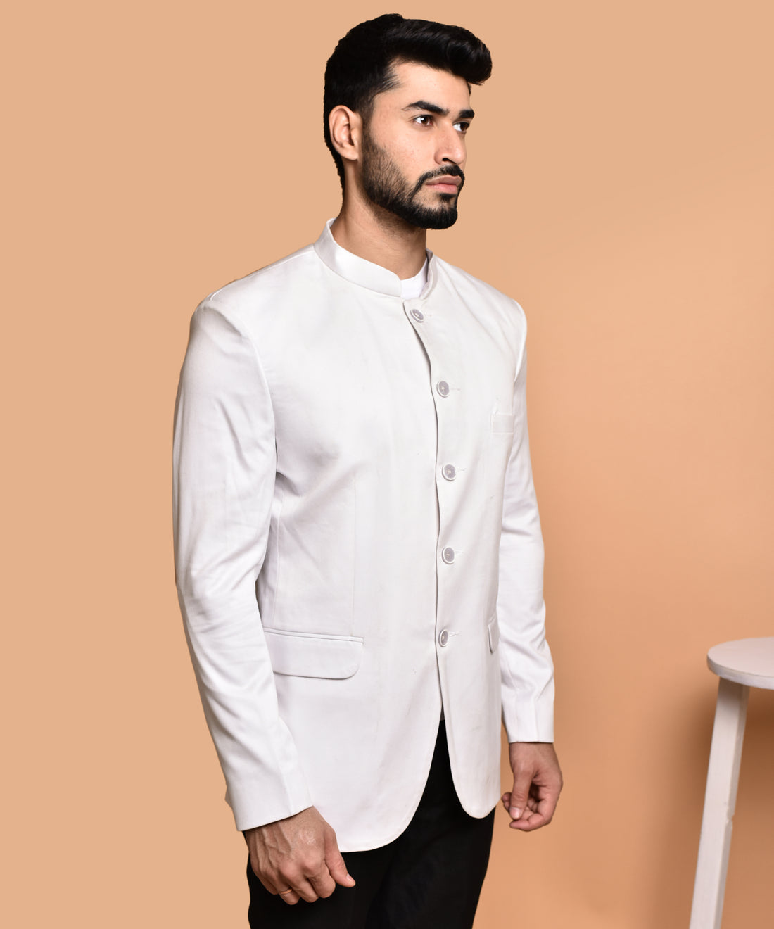 BOWLIFESTYLE White Cotton Blend Solid Blazer