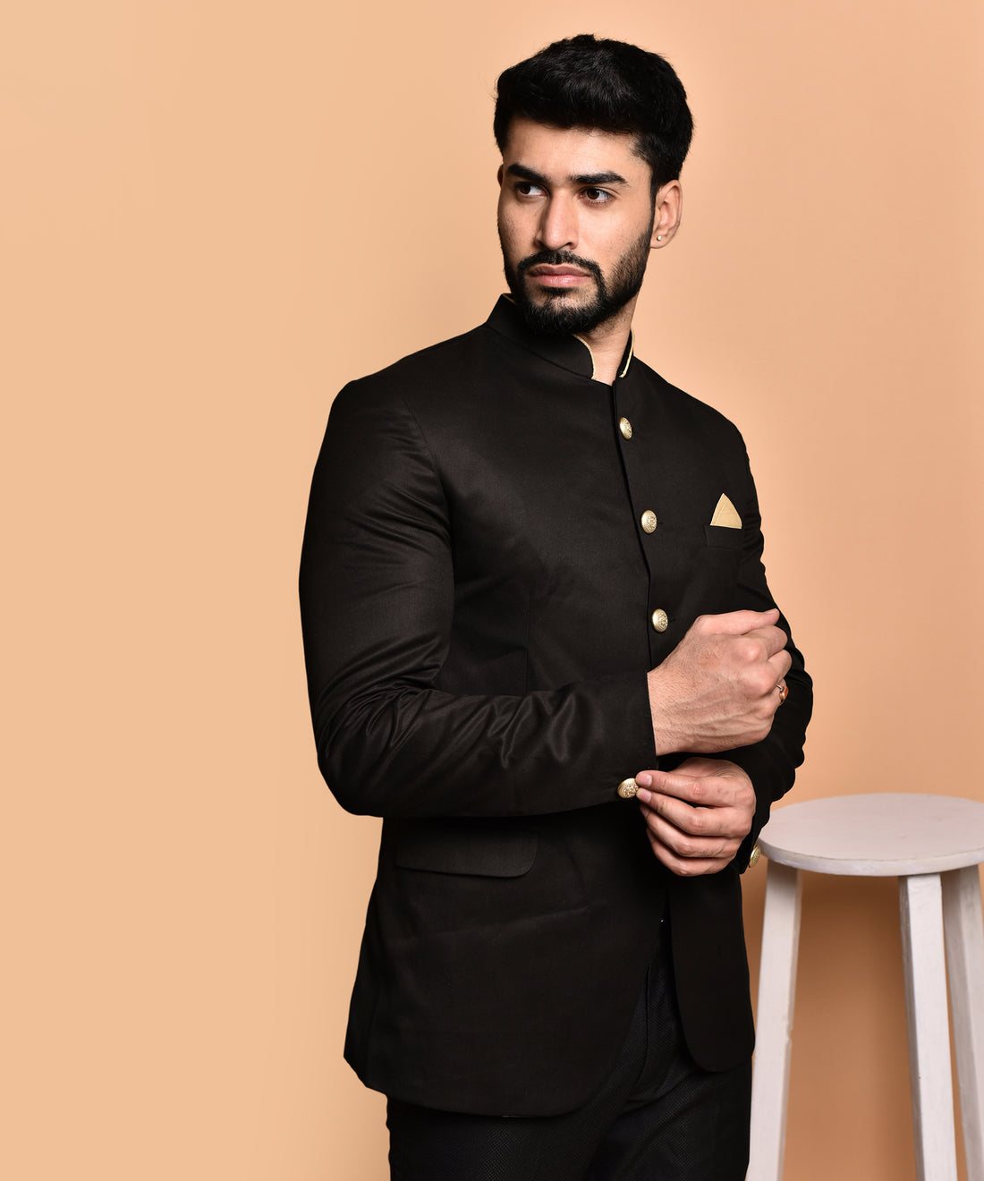 BOWLIFESTYLE Black Cotton Blend Solid Blazer