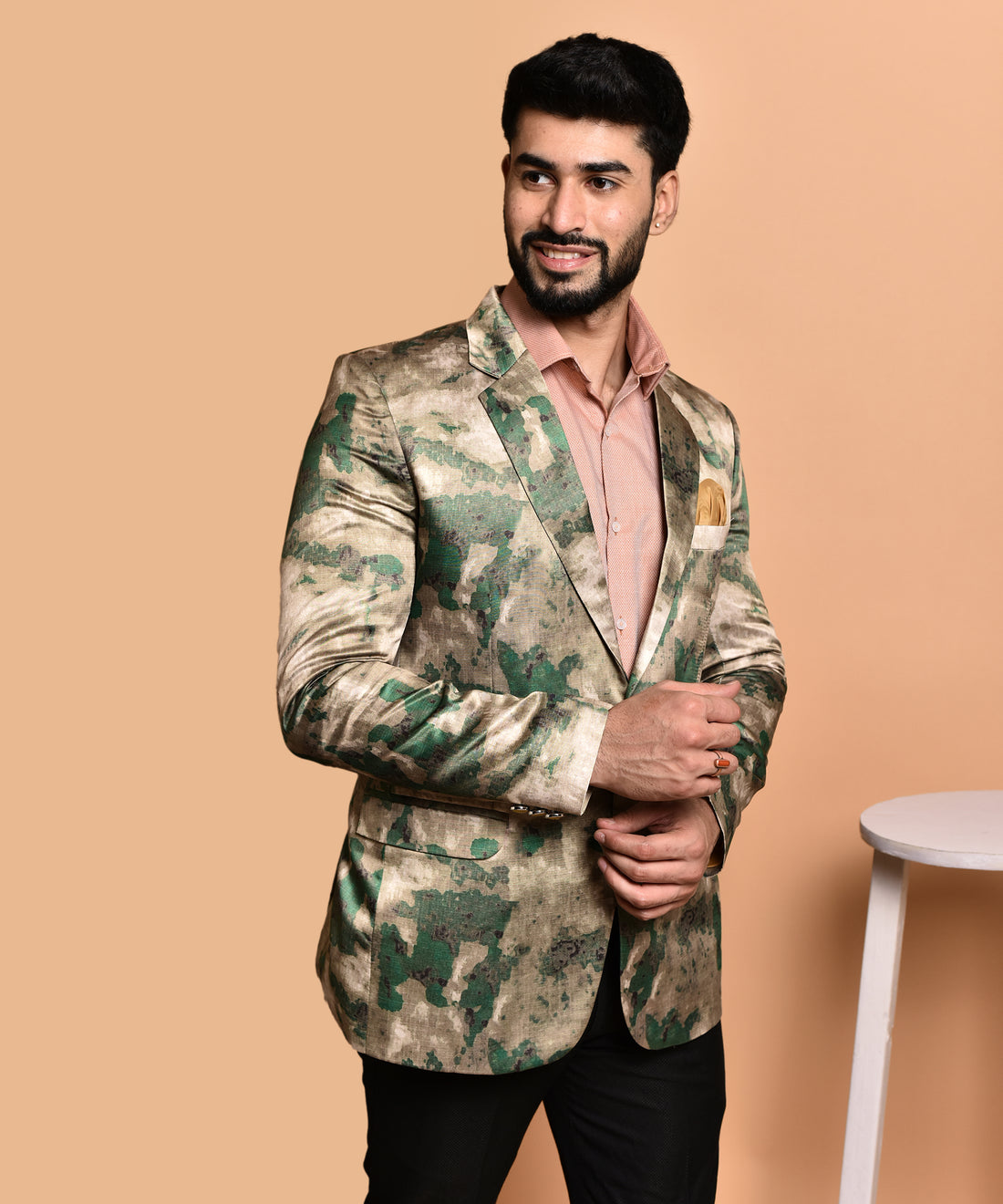 BOWLIFESTYLE Green-Multi Cotton Blend Printed Blazer