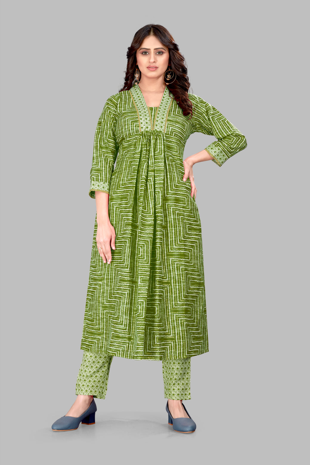 Light Green Cotton Blend Printed Kurta Set for Women - SUNDARNAARI Graceful Ethnic Wear