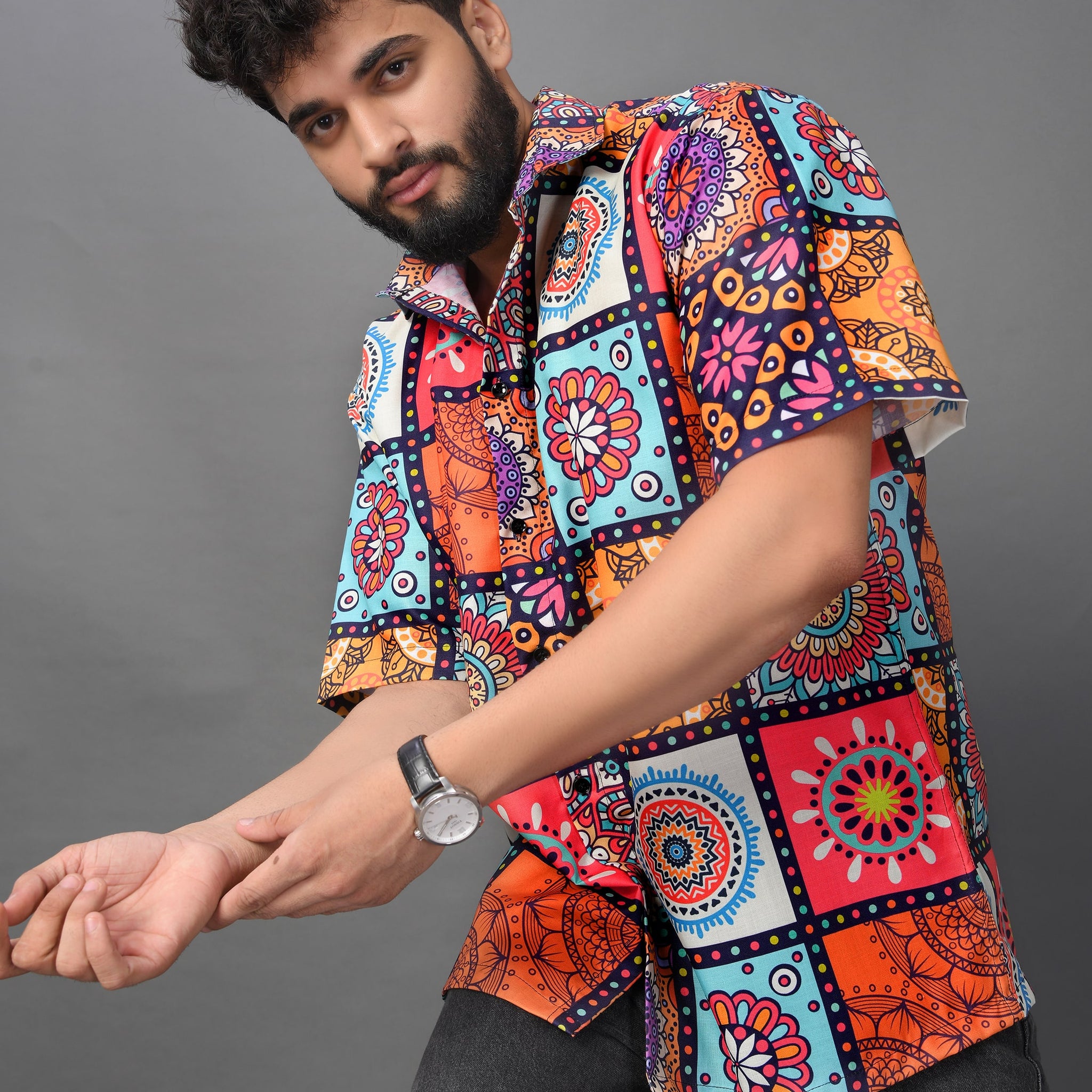 BOWLIFESTYLE Men Printed Casual Multicolor Shirt.