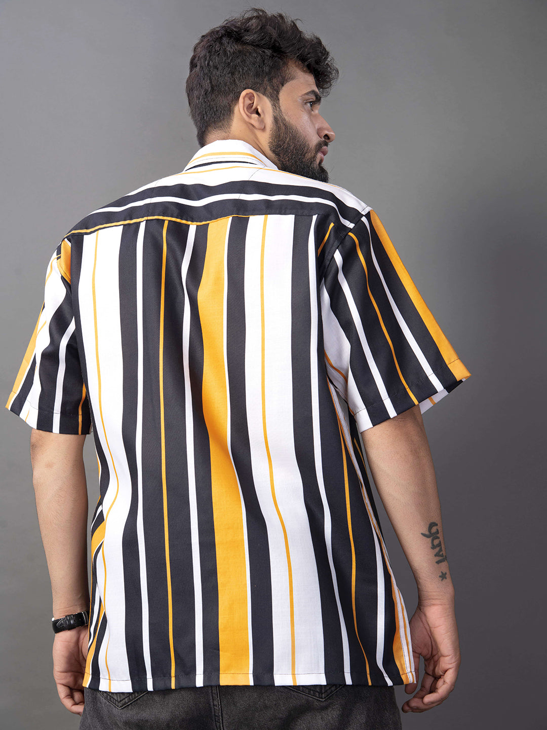 BOWLIFESTYLE Men Solid Casual Vertical Striped Shirt.