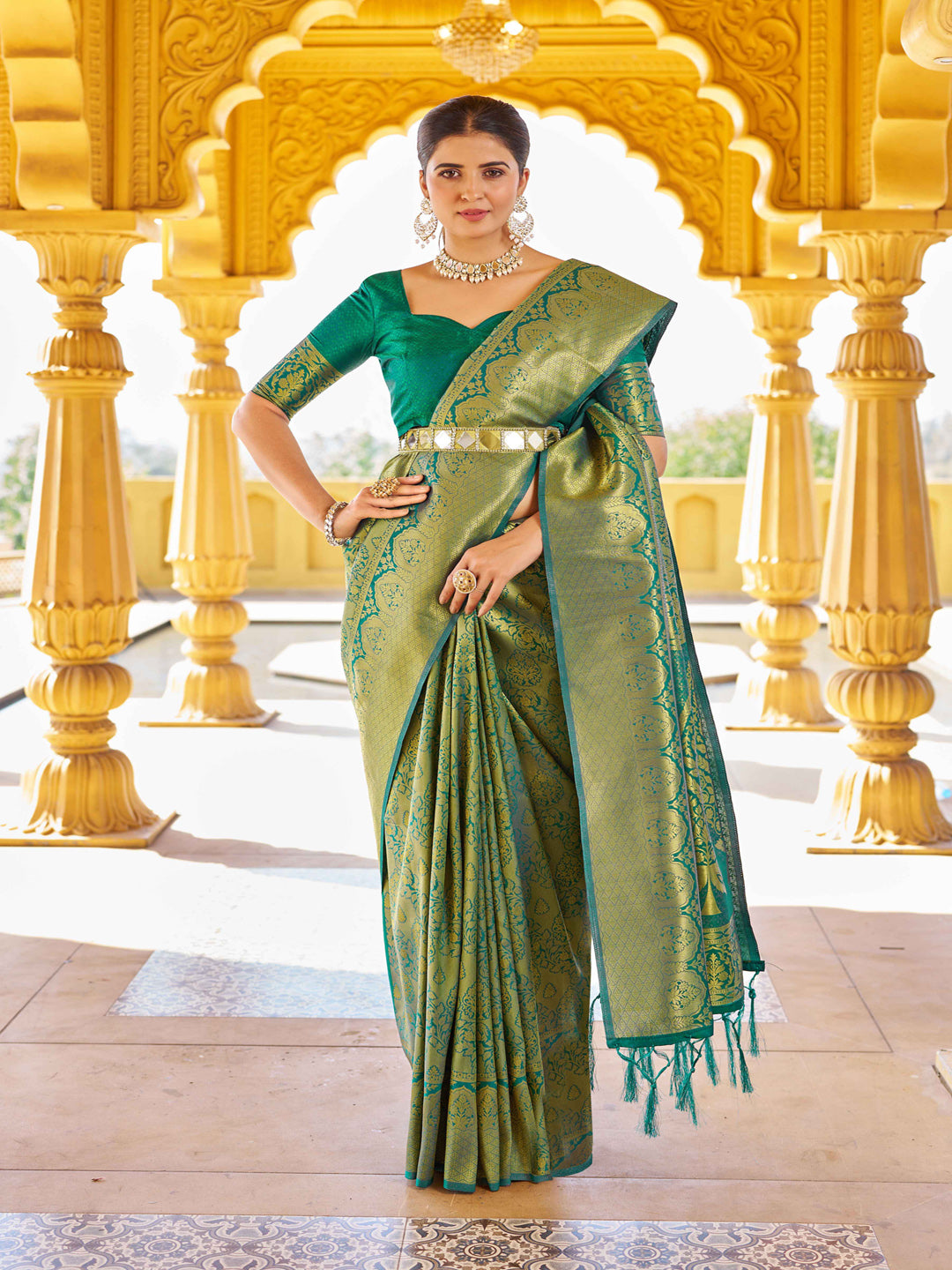 Swornof Womens Silk Saree With Blouse Piece - Green