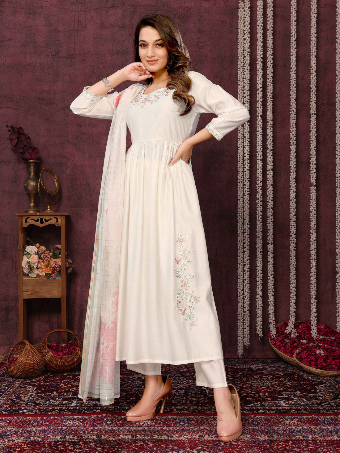 SUNDARNAARI White Organic Cotton Embroidered Kurta Set - Elegant & Eco-Friendly Design