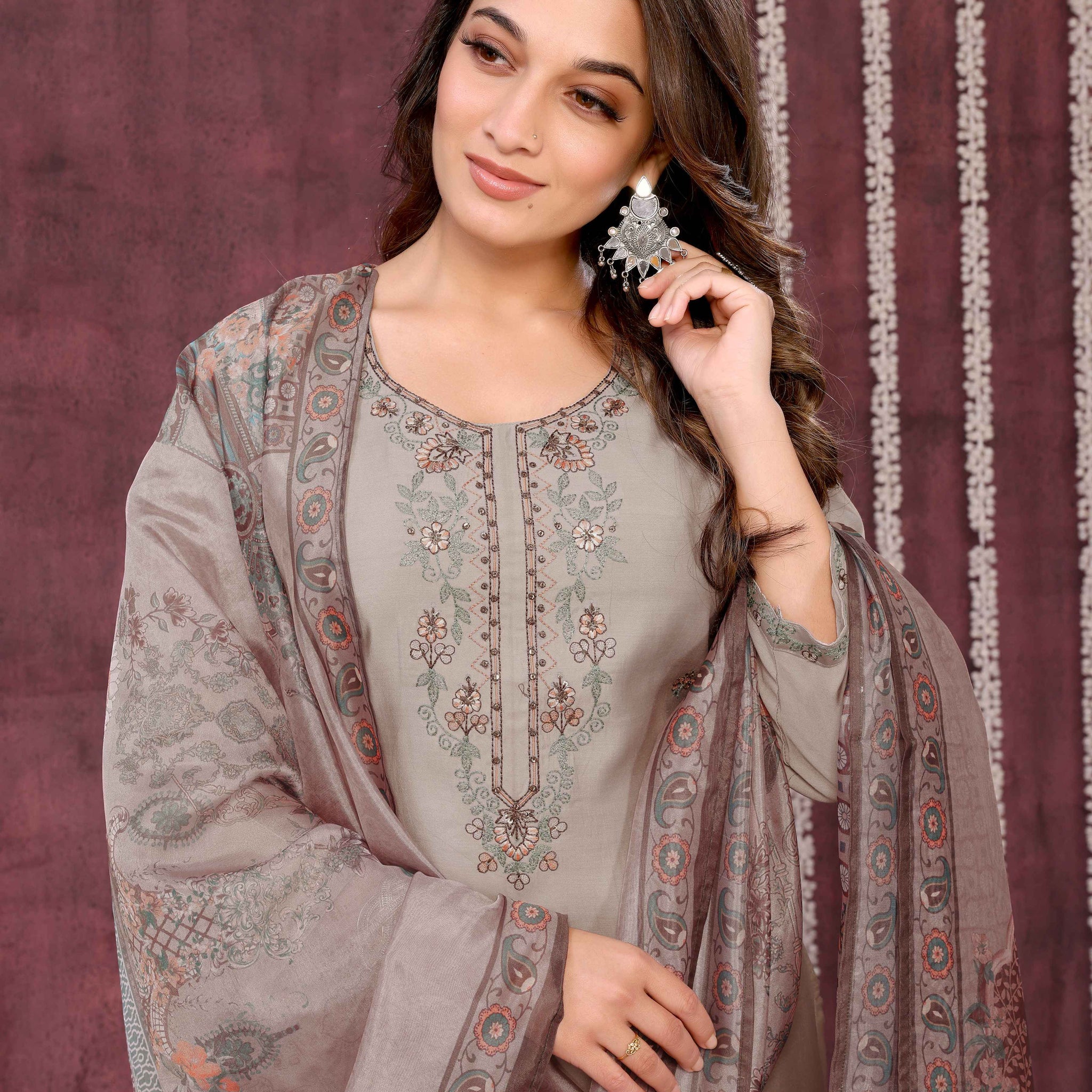 SUNDARNAARI Organic Cotton Embroidered Kurta Set in Gray – Stylish & Comfortable Traditional Wear for Women