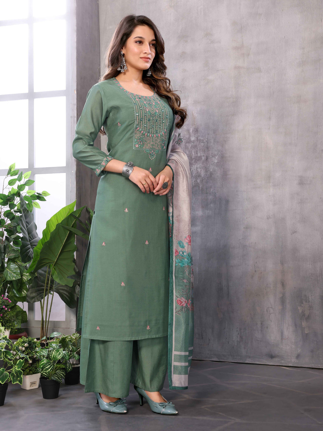 SUNDARNAARI Organic Cotton Embroidered Kurta Set in Sea Green – Comfortable & Elegant Traditional Wear for Women