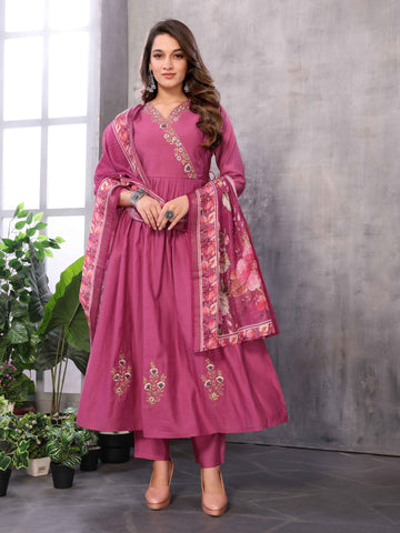 SUNDARNAARI Organic Cotton Embroidered Kurta Set in Pink – Elegant & Sustainable Women's Wear