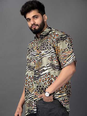 BOWLIFESTYLE  Men Regular Fit Printed Casual Shirt.