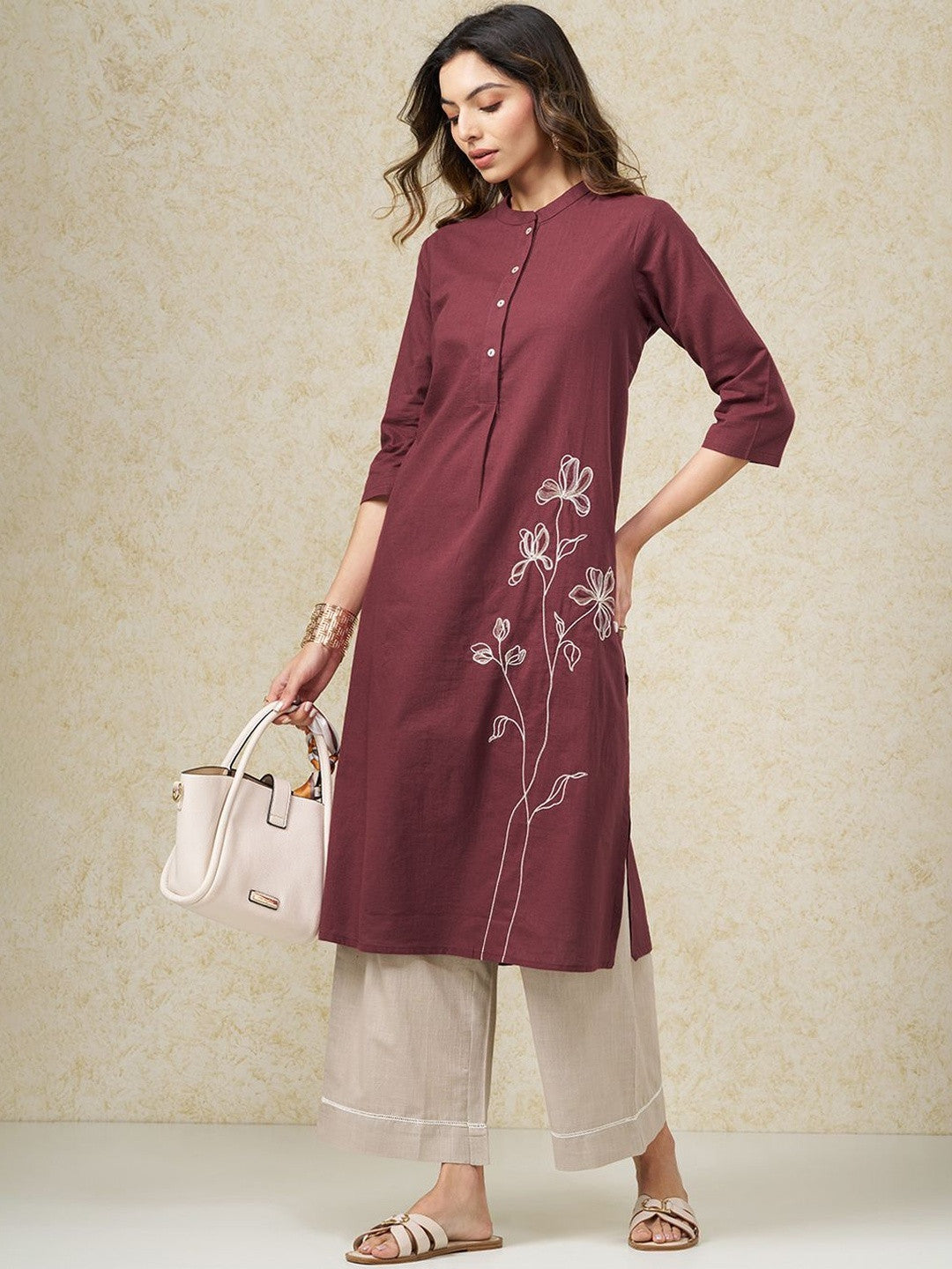 Women Pure Cotton Kurta with Trousers